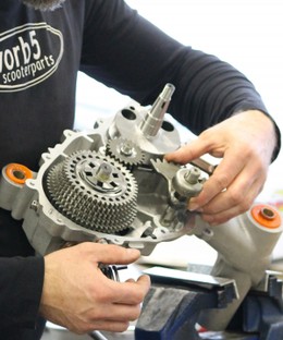 worb5 vespa engine motor mounting